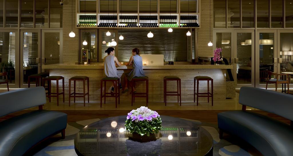 Chihpen Century Hotel Wenquan Exteriör bild The bar at the lobby