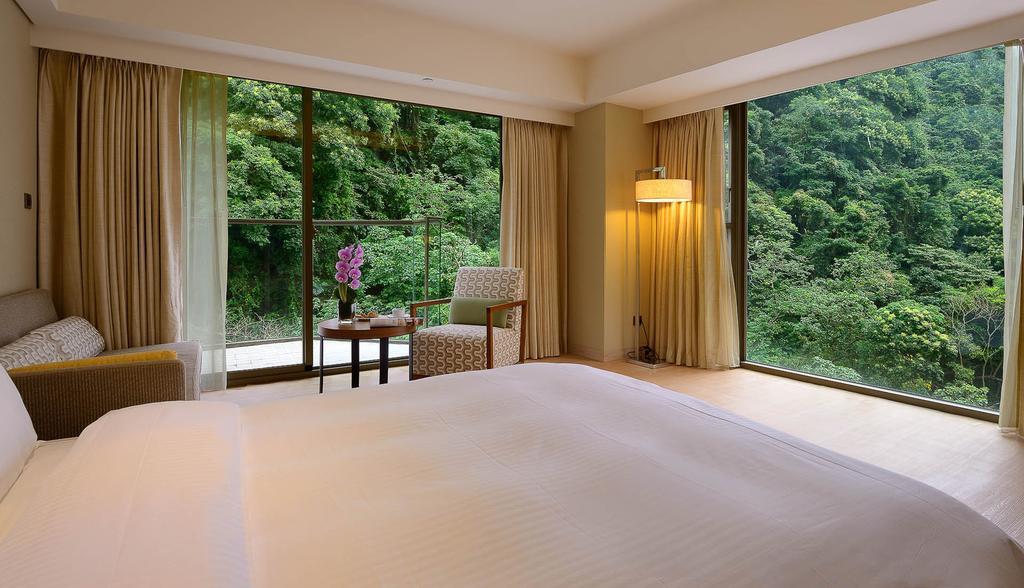 Chihpen Century Hotel Wenquan Exteriör bild A room at the Hoshinoya Kyoto