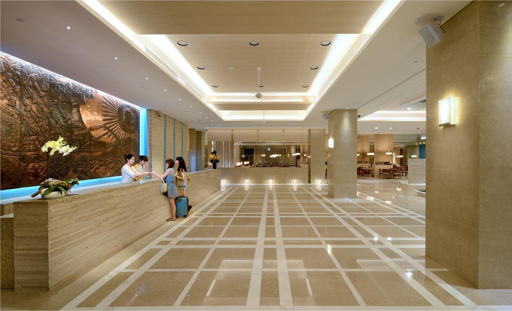 Chihpen Century Hotel Wenquan Exteriör bild Lobby