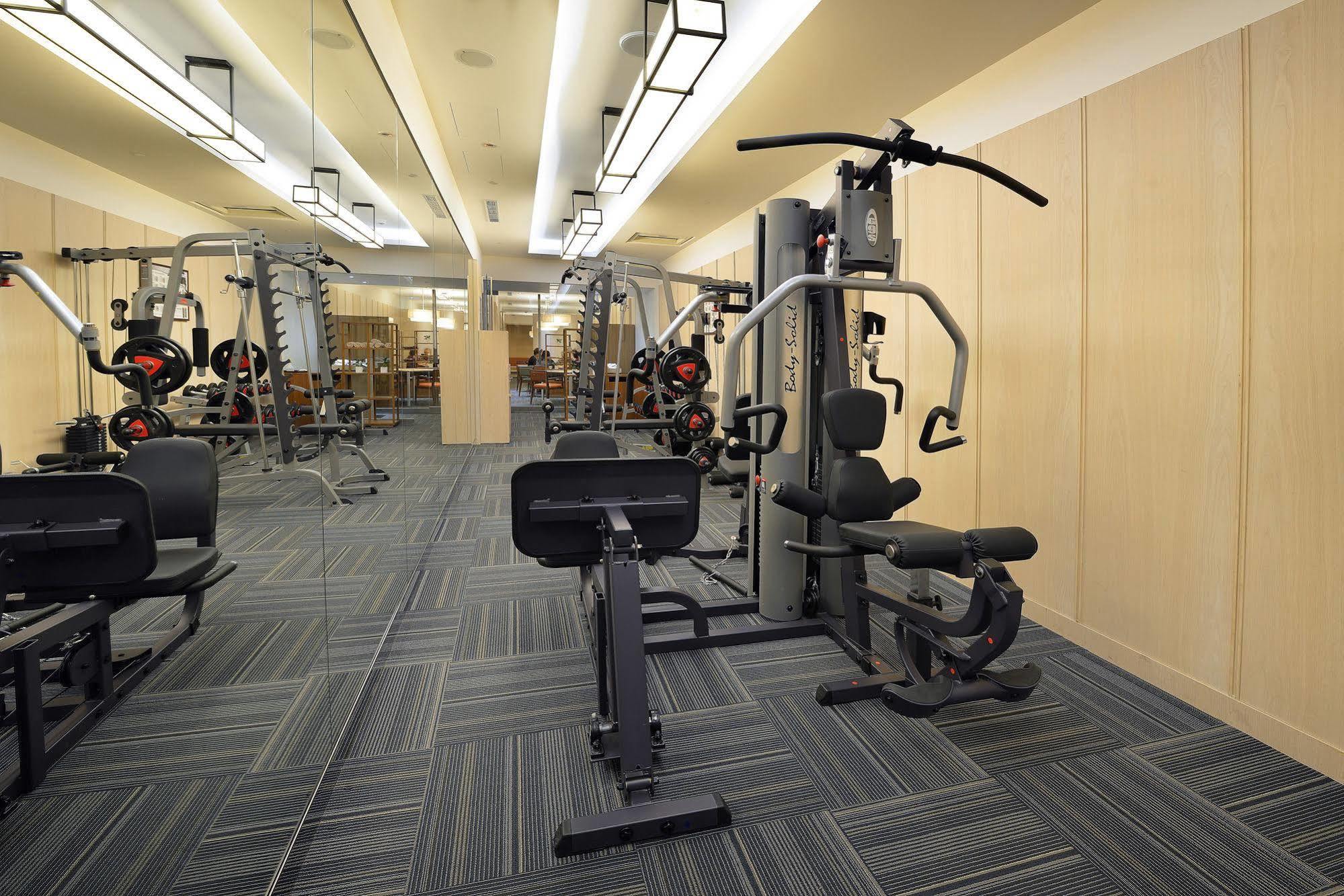 Chihpen Century Hotel Wenquan Exteriör bild The gym at the hotel